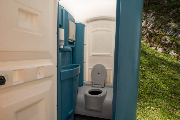 Best Portable bathroom rental  in Ephrata, WA